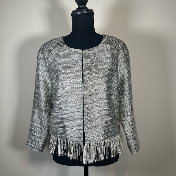 AMANDA UPRICHARD Women’s M Blazer Gray Metallic Neutral Tweed Fringe Crop Jacket - Picture 4 of 15